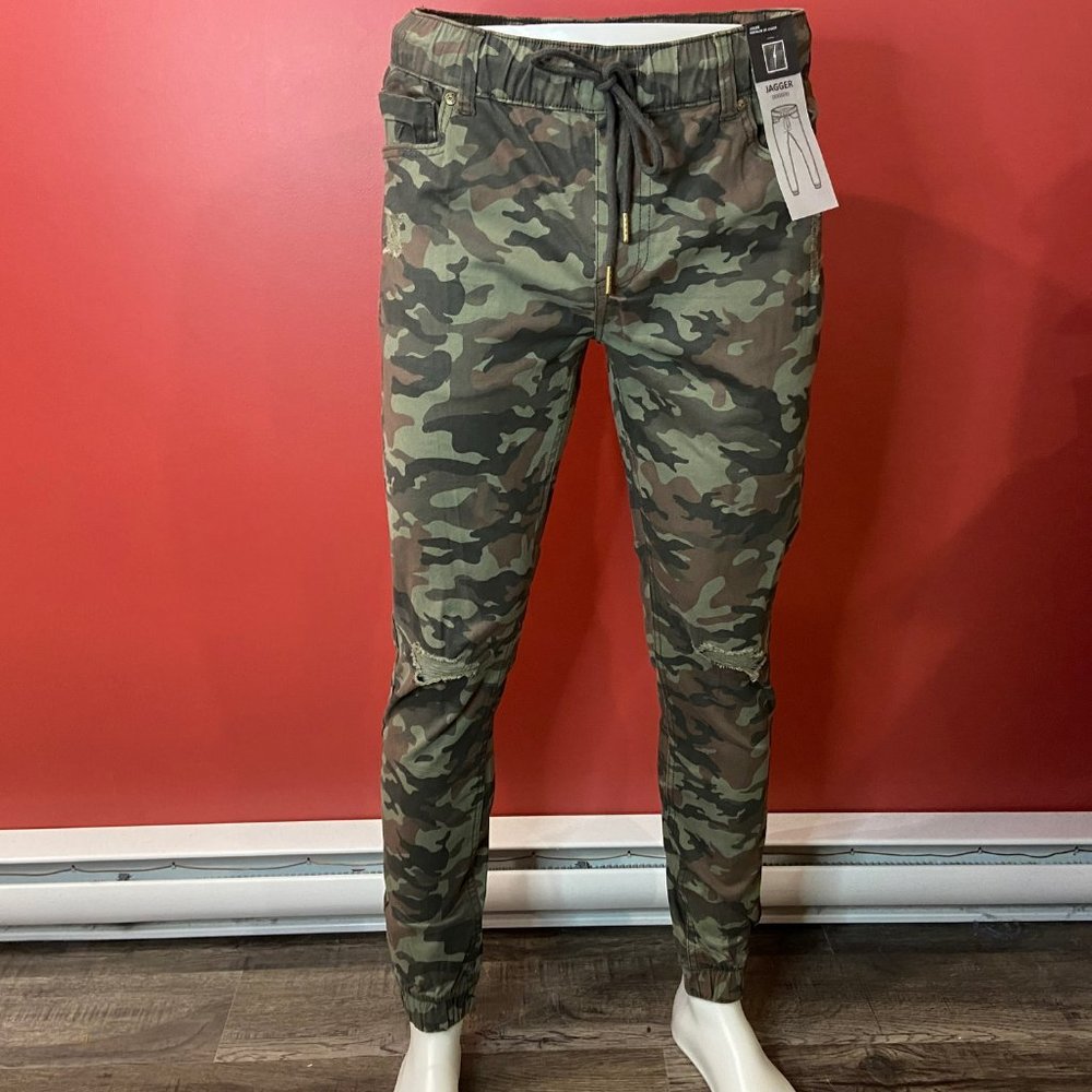 Jeaniologie Men's Jagger Distressed 5-Pocket Twill Camo Jogger Pants - NWT - Picture 2 of 6